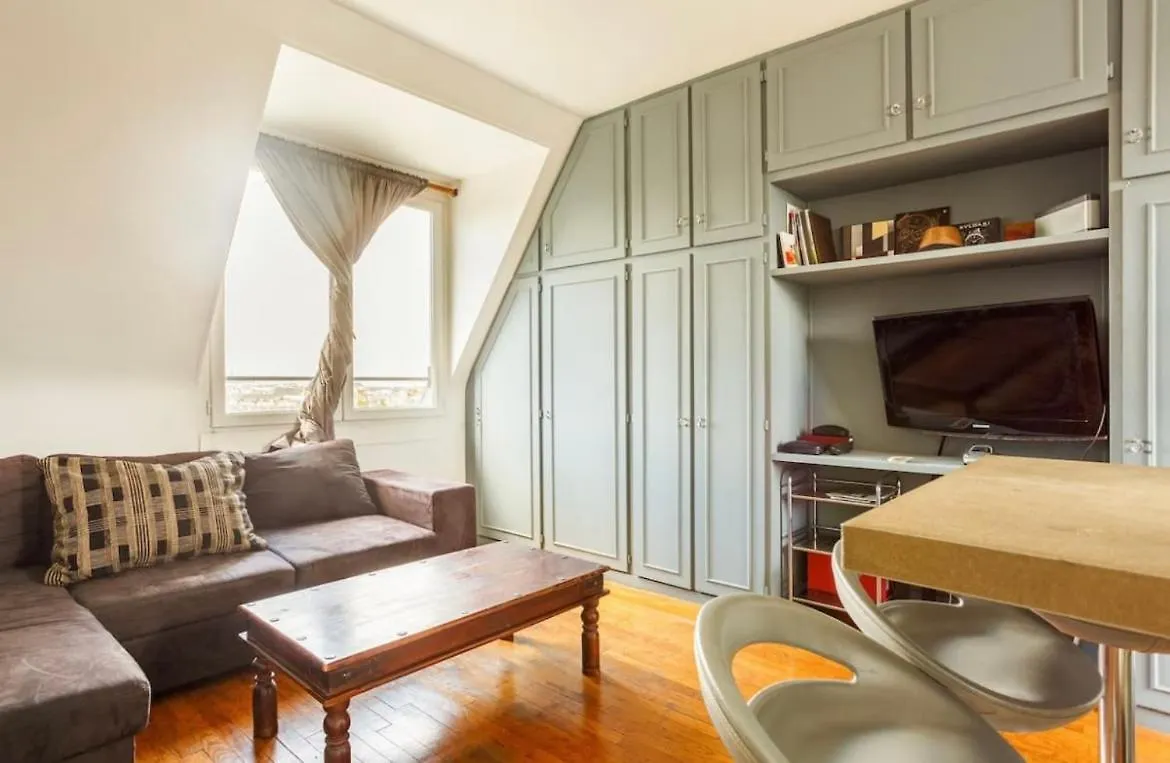Beautiful Apartment With A View Of Eiffel Tower In Center Paris 0*,  France